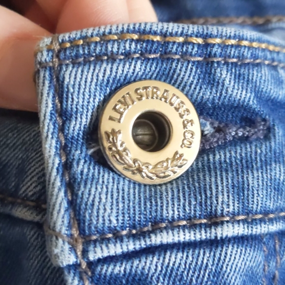 Levi's Jeans - Picture 5 of 5